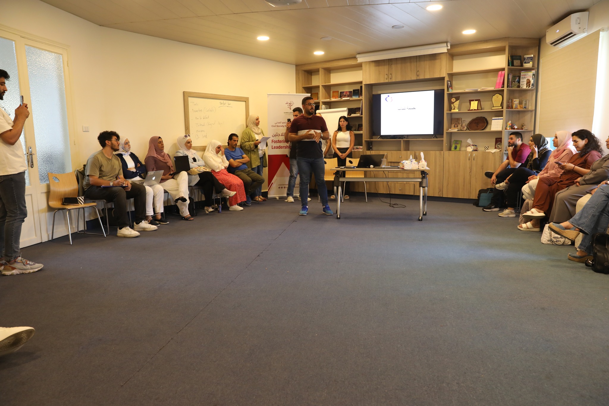لقاء المبادرات الشبابية ضمن مشروع "تعزيز قيادة اللاجئين"